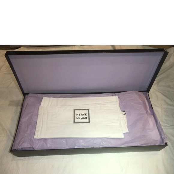 NEW WITH BOX MAX AZRIA HARVE LEGER HL-NORA PEEP TOE LEATHER PLATFORM BOOTS - Picture 4 of 10